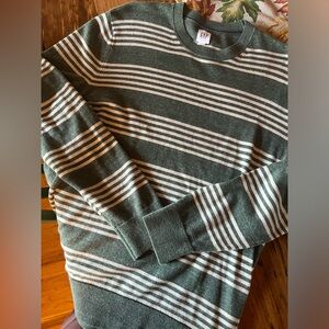 Men’s lightweight sweater